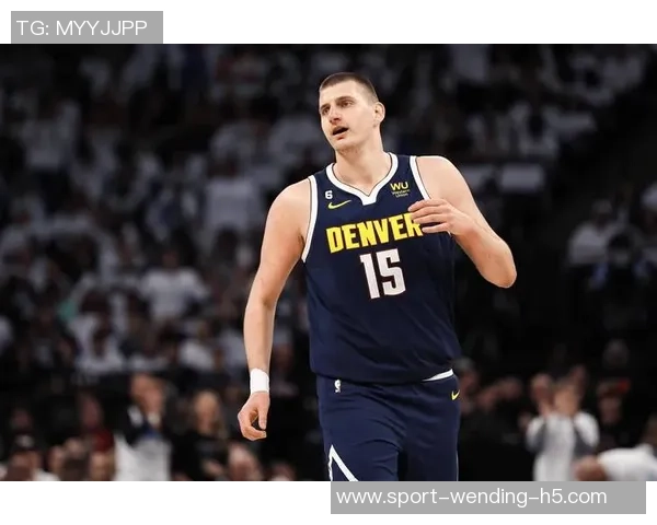 约基奇谈卡梅隆约翰逊:他无需勉强自己融入球队氛围 约基奇谈卡梅隆约翰逊:他无需勉强自己融入球队氛围