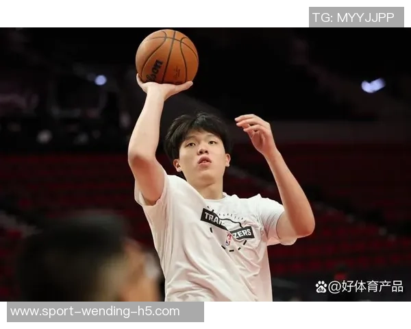 三中锋齐聚却无表现机会杨瀚森上半场未能登场引发热议